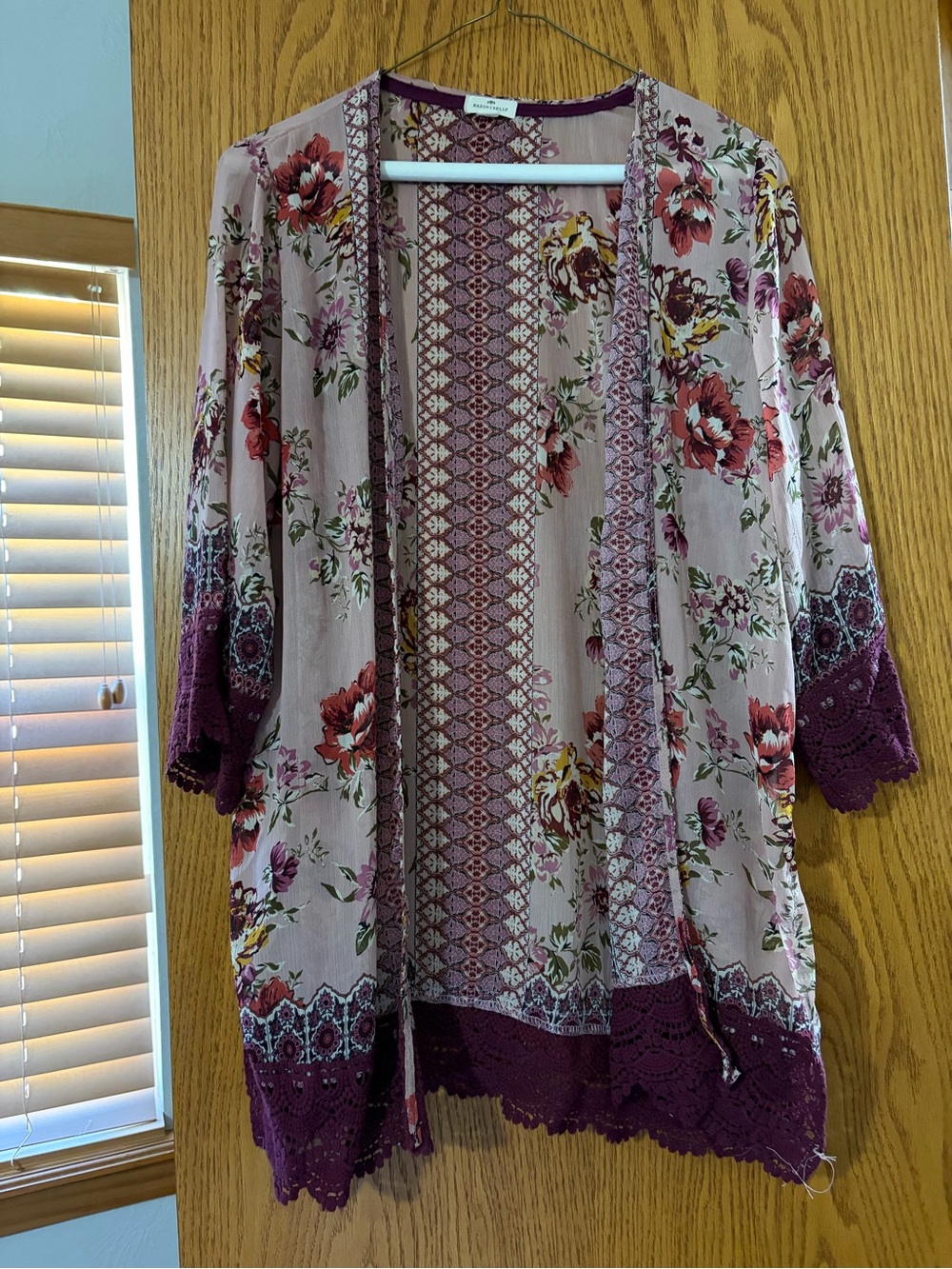 Floral Lace-Trim Open Front Kimono in Dusty Rose and Plum